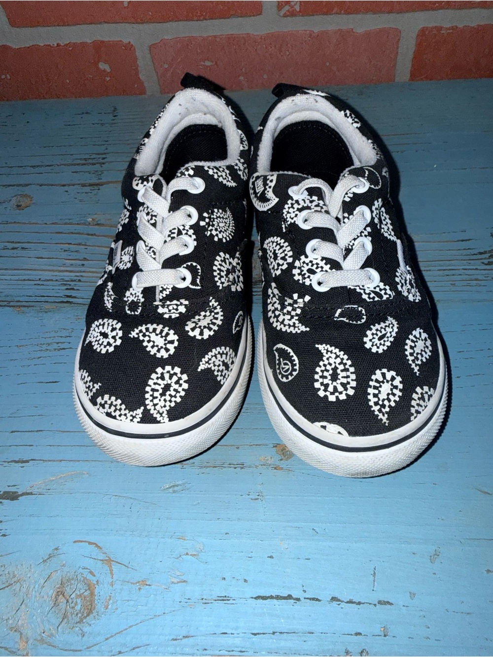 Vans Paisley Sneakers Size 9c